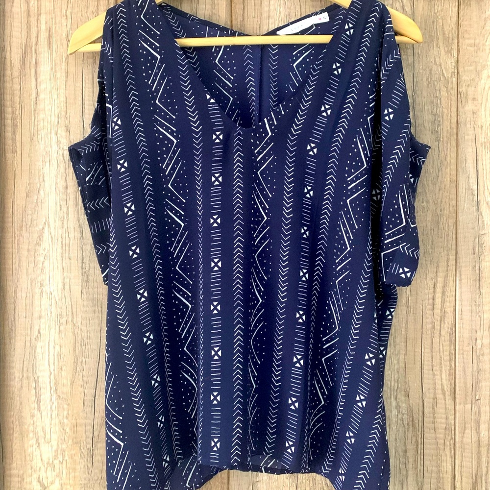 Chevron Print Sleeve Cutout Blouse